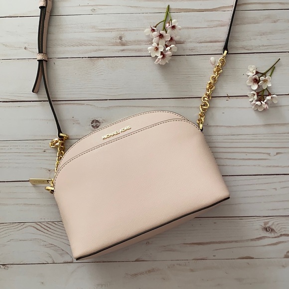 Michael Kors Jet Set Travel MD Dome Crossbody Bag - Picture 3 of 15